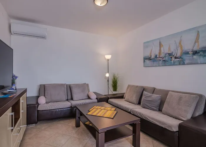 Sop By Interhome Cizici