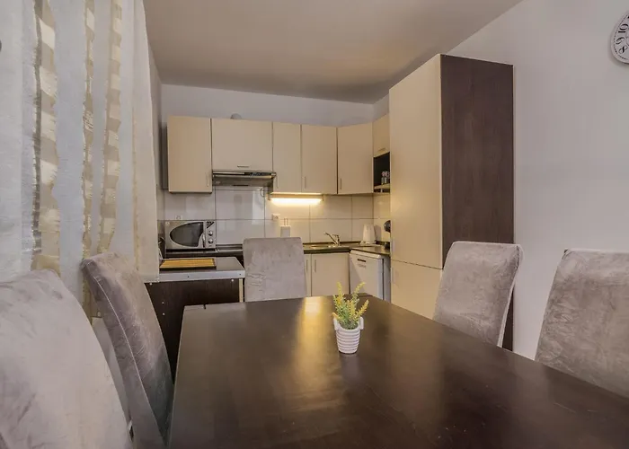 Sop By Interhome Apartman *